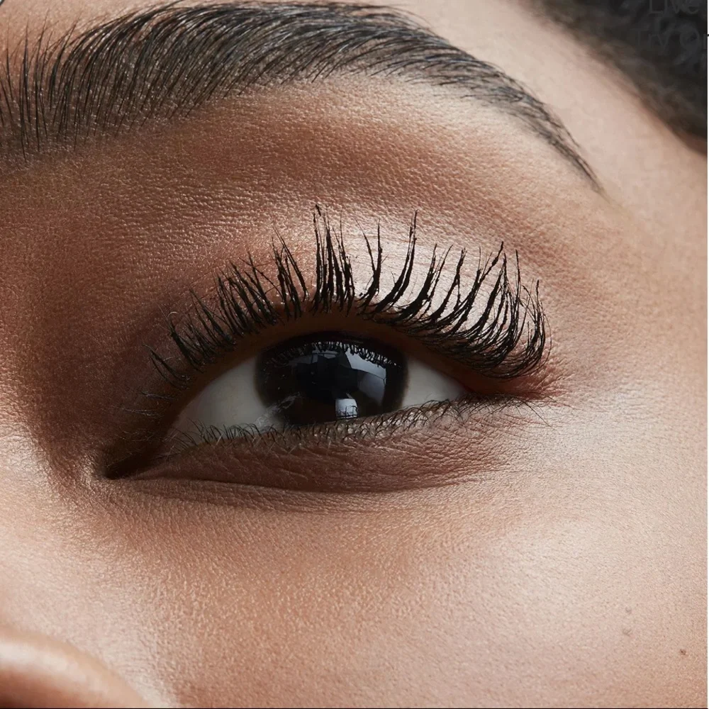 MAC Magic Extension 5mm Fibre Mascara 0.1oz Travel Purse Size